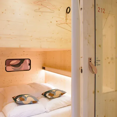 The Elephant Hostel&spa *
