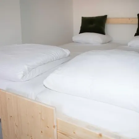 The Elephant Hostel&spa Hostel *