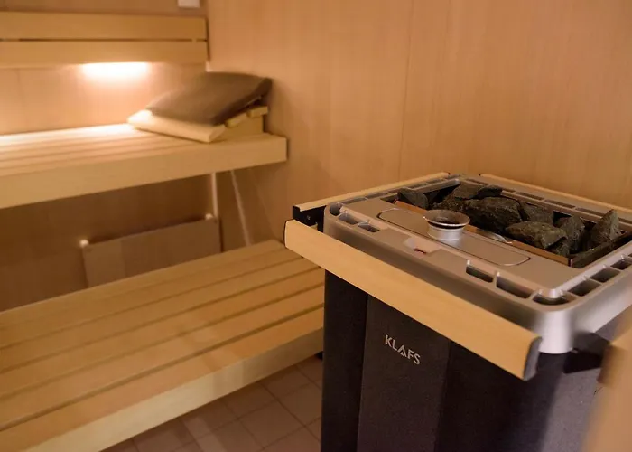 Hostel The Elephant &