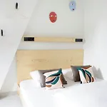 The Elephant & Hostel