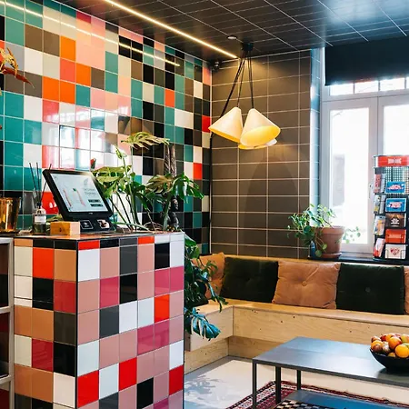 The Elephant Hostel&spa