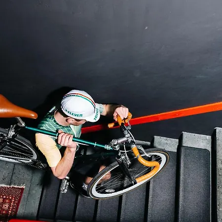 The Elephant Hostel&spa Maastricht