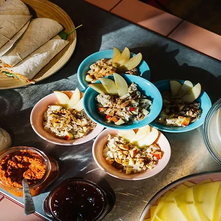 The Elephant Hostel&spa *