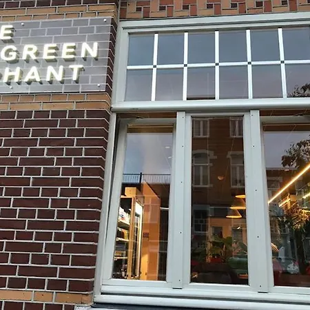 The Elephant & Vandrarhem *