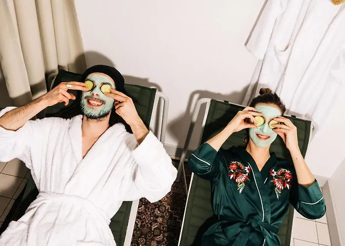 The Elephant & Hostal Maastricht