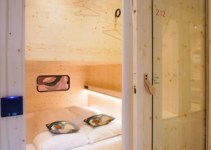 The Elephant Hostel&spa *