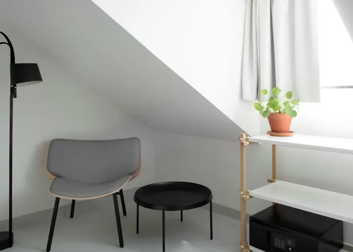 The Elephant Hostel&spa *